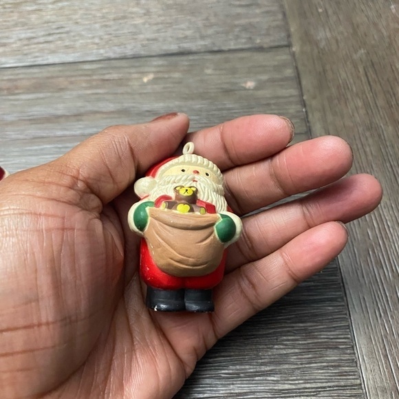 Vintage Christmas wooden Santa w/ sack and bear tree ornament - Picture 4 of 4